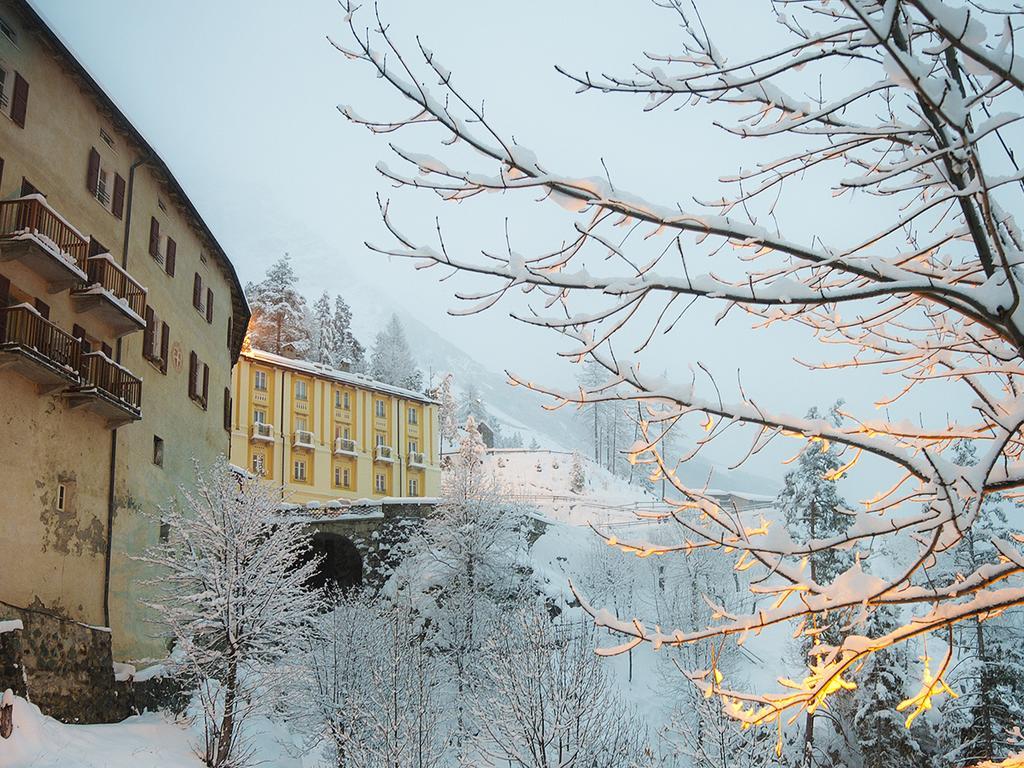 Qc Terme Hotel Bagni Vecchi Bormio Exterior photo